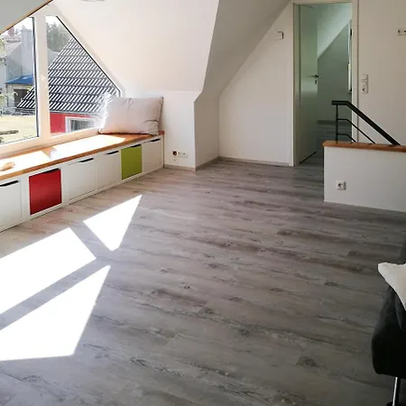 Goermer Mit Wasserbett Сasa de vacaciones Schmölln