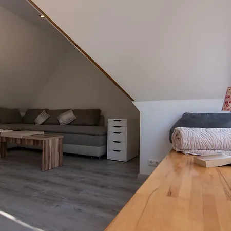 بيت للعطل Goermer Mit Wasserbett *