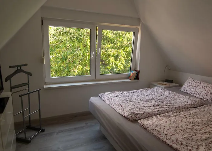 Nyaraló Goermer Mit Wasserbett Schmölln