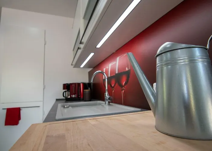 Goermer Mit Wasserbett * Schmölln